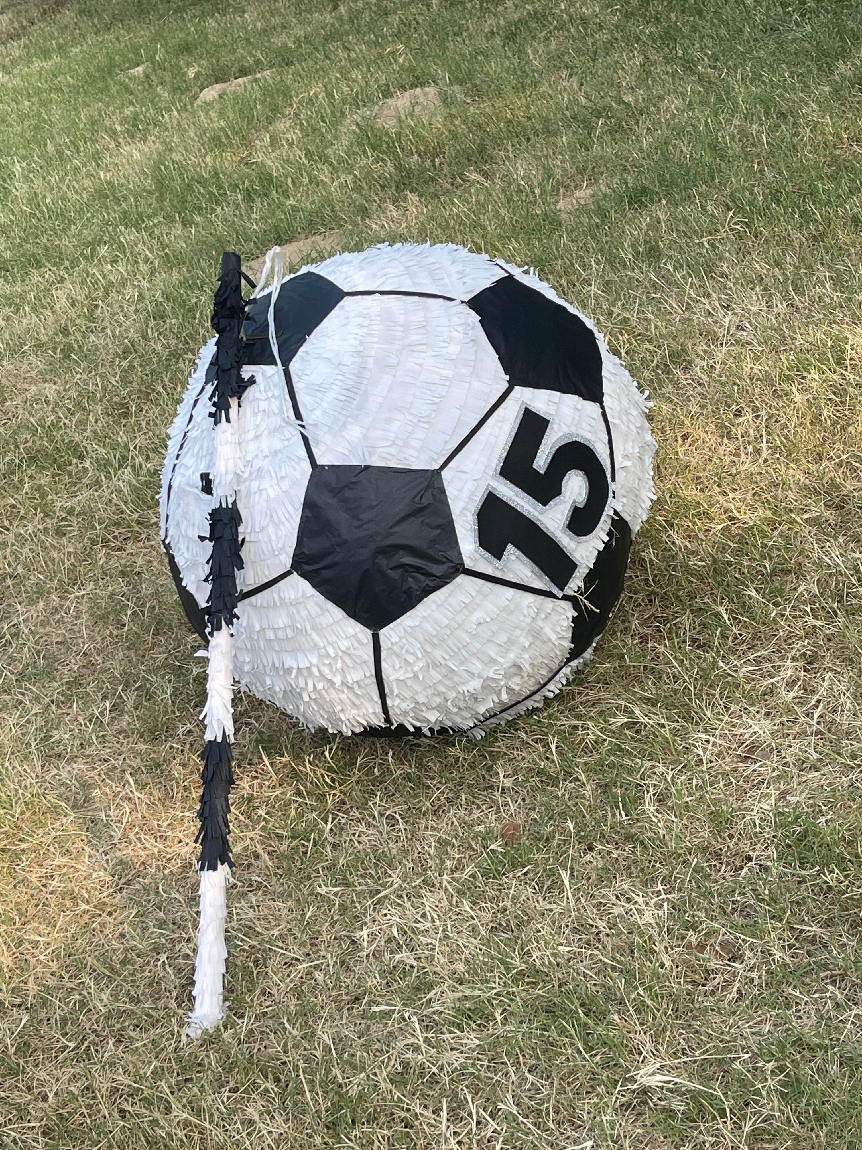 Piñata Pelota de Fútbol Gigante Personalizada – Tamaño Grande