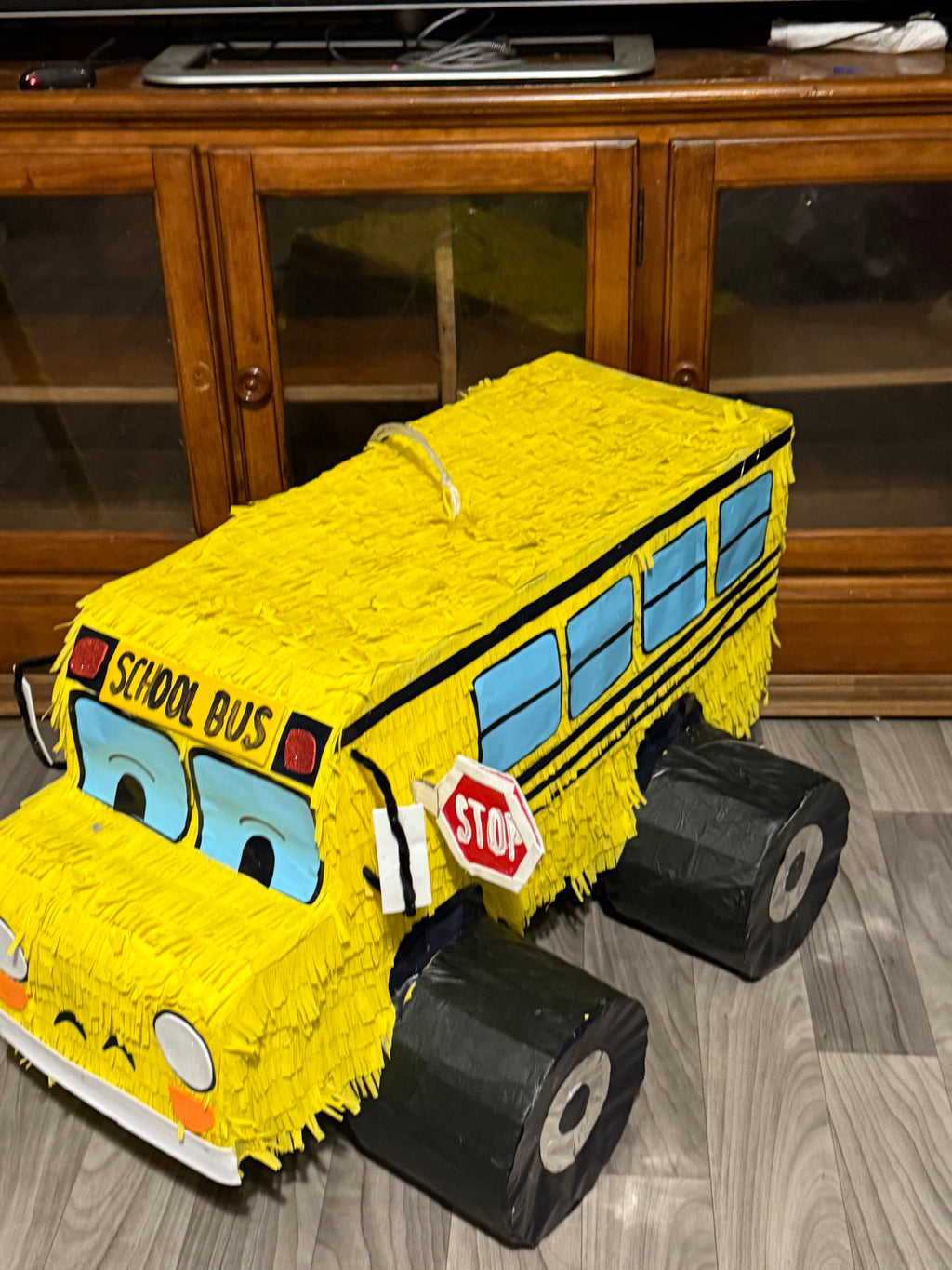 Piñata Monster Truck Autobús Escolar 3D 🚌🔥 – Tamaño Mediana
